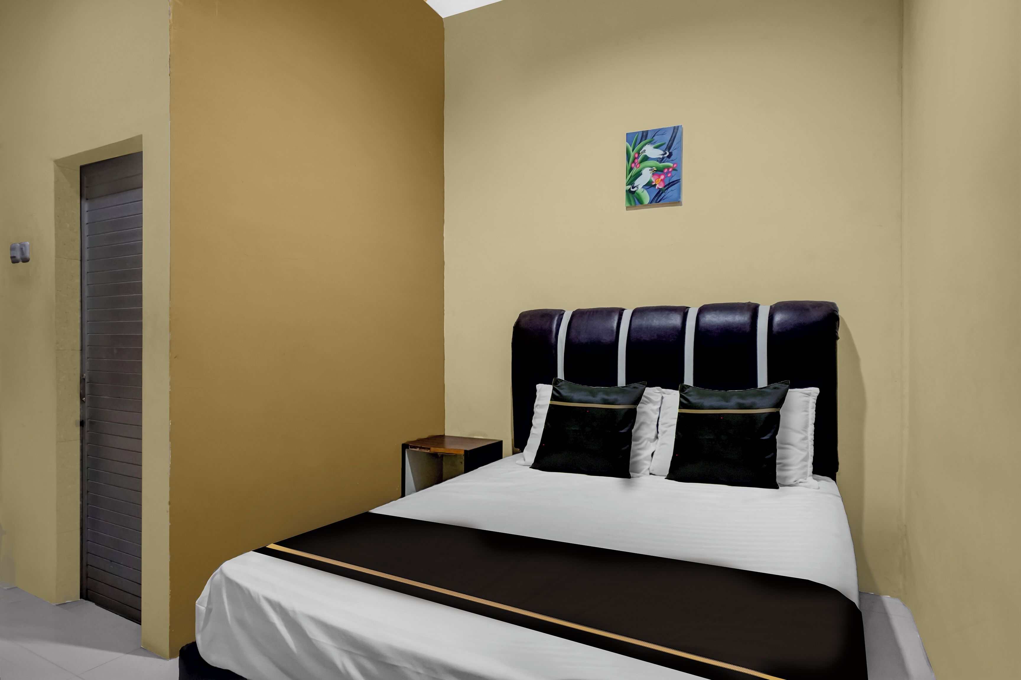 Deluxe Double Room | Free WiFi, bed sheets