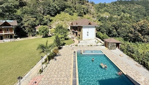 Outdoor pool - TerraTrek Billora (Marchula)