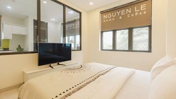 Standard Apartment, 1 Bedroom, Balcony, City View | Desk, free WiFi