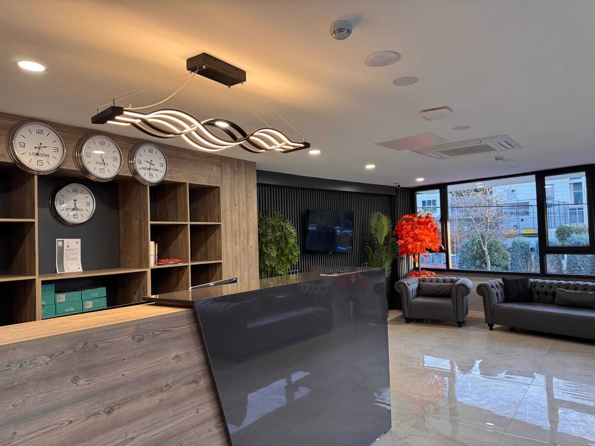 ฝ่ายต้อนรับ