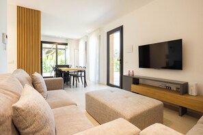 Living area - Luxury Jacuzzi Villa Athena (Palermo)