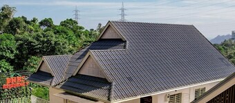 Affordable garden view stay in misty Munnar
Free Wi‑Fi, breakfast, parking