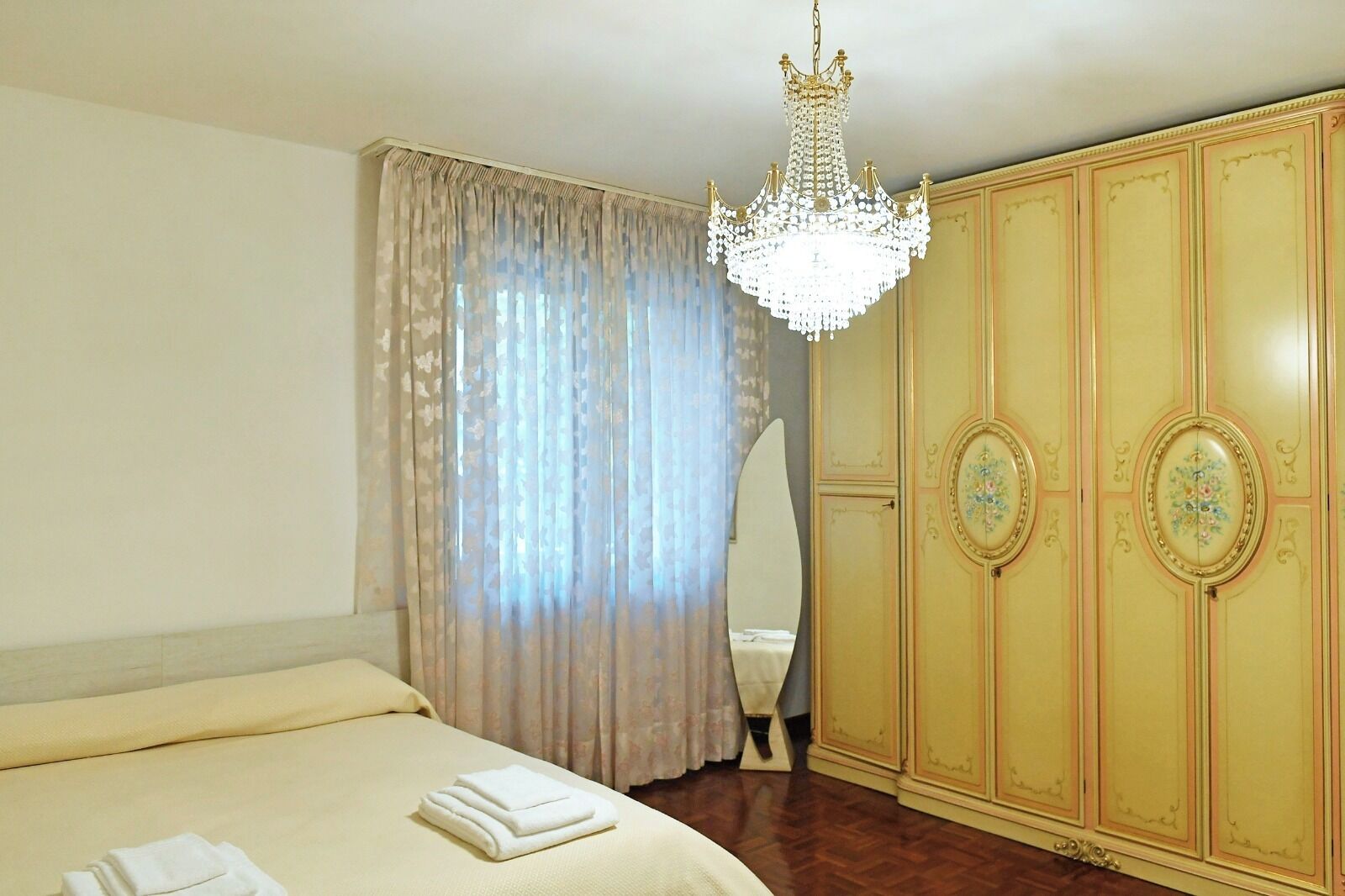 2 chambres, fer et planche à repasser, Wi-Fi gratuit