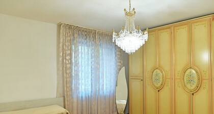 Spacious apartment in center Abano Terme, WIFI and free parking.