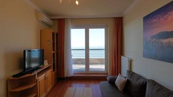 Panorama appartement | Een strijkplank/strijkijzer, reisbedje, gratis wifi, beddengoed