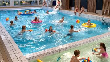 3 Innenpools, Rettungsschwimmer vor Ort