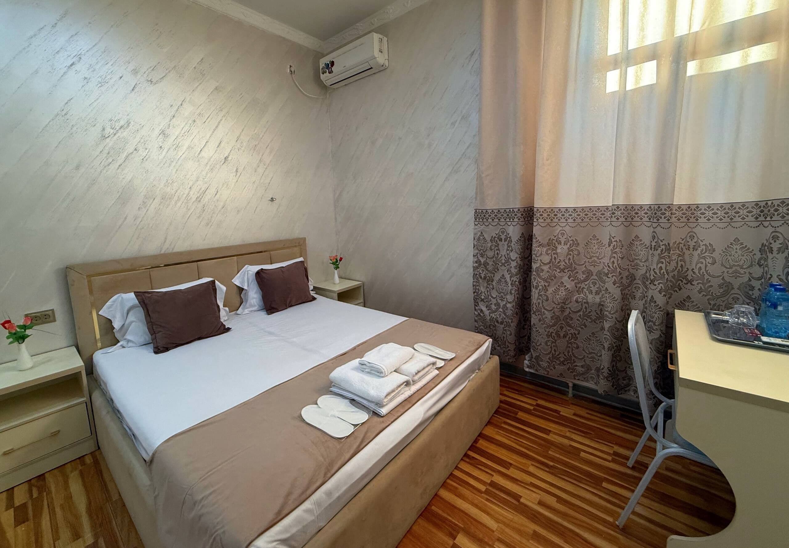 Egyptian cotton sheets, premium bedding, laptop workspace, free WiFi