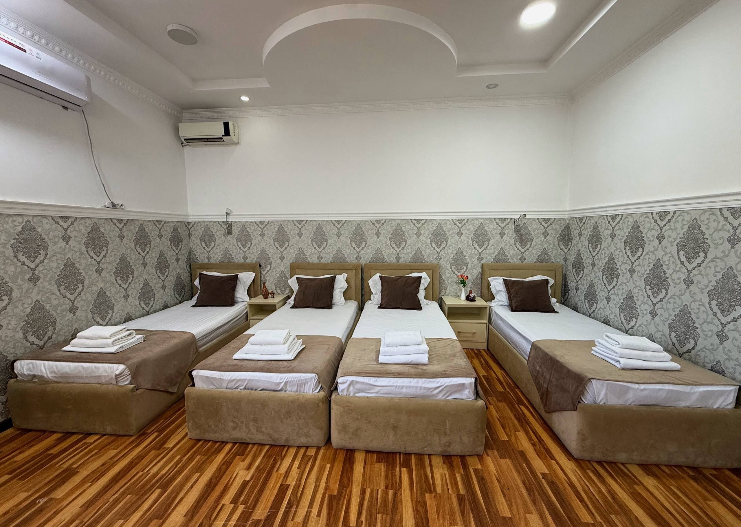 Standardværelse til 4 personer | Egyptiske bomuldslagner, premium-sengetøj