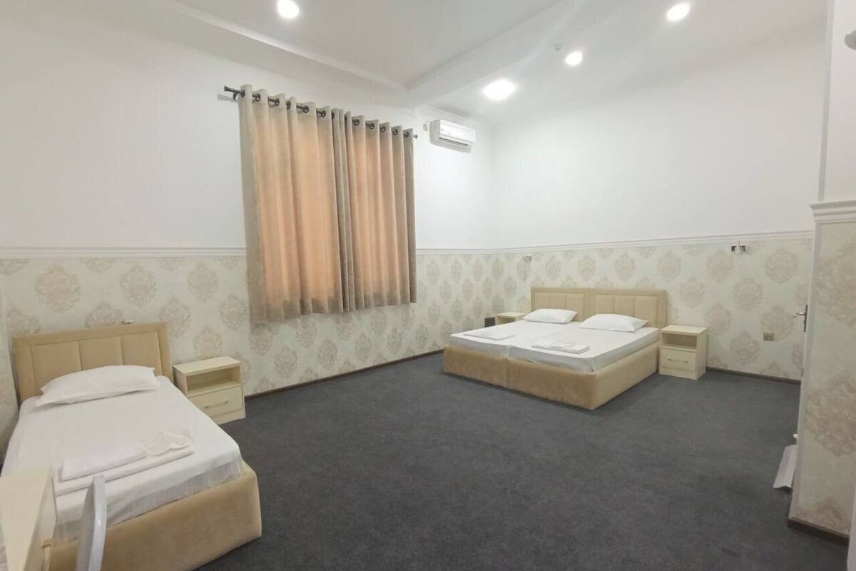 스탠다드 트리플룸 | 이집트산 면 시트, 고급 침구, 노트북 작업 공간, 무료 WiFi