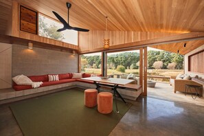 تلفزيون، مدفأة