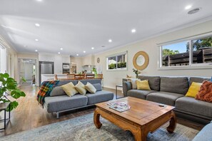 TV - Barwon Bliss - Ocean Grove (Ocean Grove)