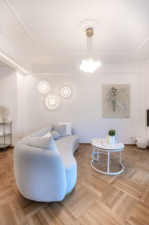 House, Smoking | 2 bedrooms - Stylish Acropolis View Apartment (Athens)
