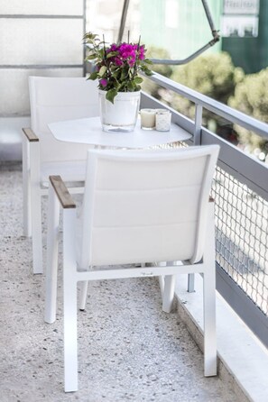 House, Smoking | 2 bedrooms - Stylish Acropolis View Apartment (Athens)