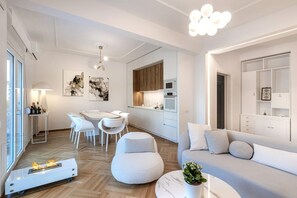 House, Smoking | 2 bedrooms - Stylish Acropolis View Apartment (Athens)