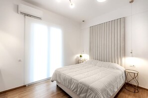 House, Smoking | 2 bedrooms - Stylish Acropolis View Apartment (Athens)