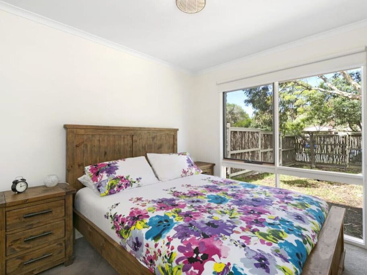 3 bedrooms, iron/ironing board, bed sheets