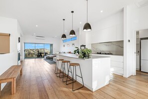 Fridge, microwave, oven, stovetop - ALMA - sun filled stylish beach house (Torquay)