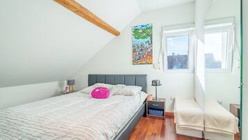 2 slaapkamers, een strijkplank/strijkijzer, wifi, beddengoed