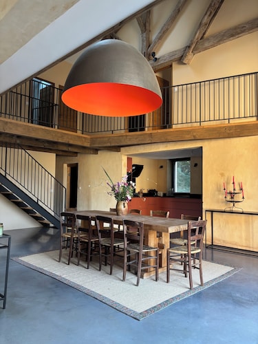 Charming house entirely renovated at the foot of a historic monument