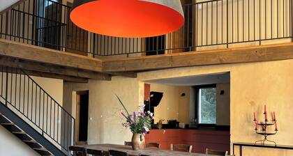 Charming house entirely renovated at the foot of a historic monument