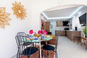 تناول الطعام