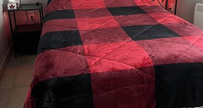 Charming little condo near a lake — 4 seasons, all inclusive.