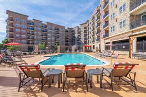 Pool - Sleeps 5_2BR_Pool_Free Parking_World cup ready! (Overland Park)