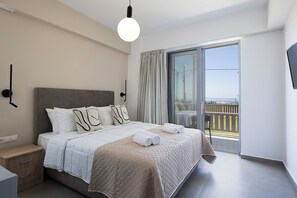 Superior Villa, Sea View | In-room safe, laptop workspace, blackout drapes, soundproofing