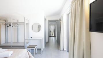 Superior Villa, Sea View | Premium bedding, in-room safe, laptop workspace, blackout drapes