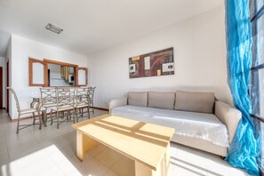 TV - Paradise Apartment • Pool & Tennis • LVH (Costa Teguise)