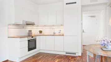 Apartment, 1 Bedroom, Accessible, Smoking | Interior
