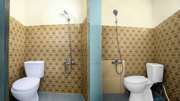 Standard Double Room | Bathroom