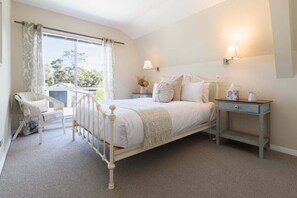 3 多间卧室、熨斗/熨衣板、WiFi、床单