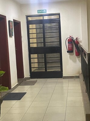 Interior - Beautiful Afro-inspired 1-bedroom 1.5 bathroom apartment in Westlands Nairobi (Nairobi)