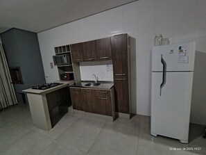 Basic Apartment | Private kitchen