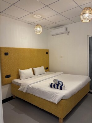 Habitación doble Deluxe, vista al jardín | Wifi gratis