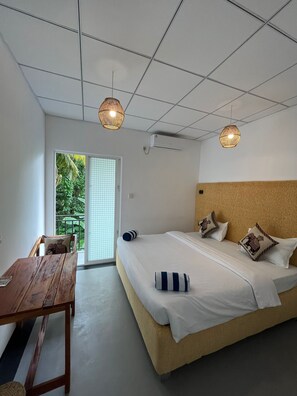 Deluxe Double Room, Garden View - Wake N Flow (Ahangama)
