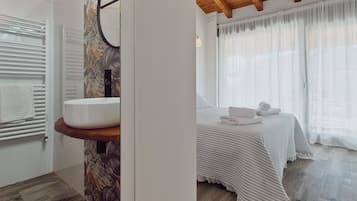 4 soveværelser, strygejern/strygebræt, Wi-Fi, sengetøj