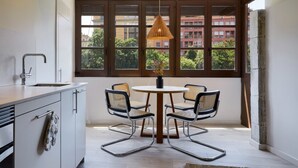 House, Smoking - Canvas Apartments & Lofts Girona (Girona)