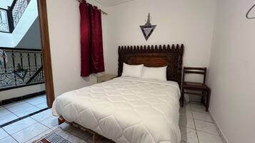 4 bedrooms, in-room safe, free WiFi, bed sheets