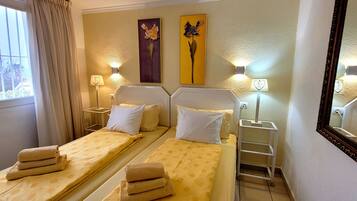 2 bedrooms, iron/ironing board, WiFi, bed sheets