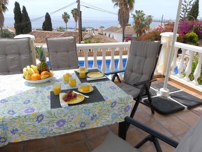 Apartment 'Estaño' with Sea View, Private Pool and Wi-Fi