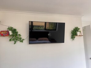 1 غرفة نوم وواي فاي وملاءات أسرّة