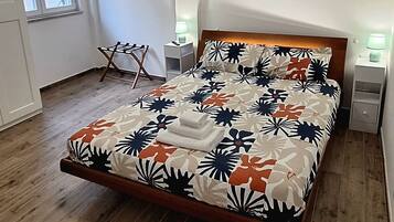 2 Schlafzimmer, Bügeleisen/Bügelbrett, WLAN, Bettwäsche