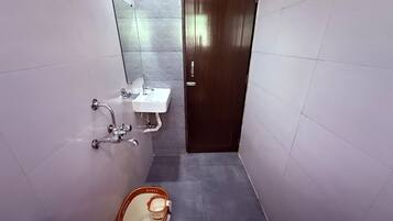 デラックス ダブルルーム | デスク、ノートパソコン用作業スペース、WiFi (無料)