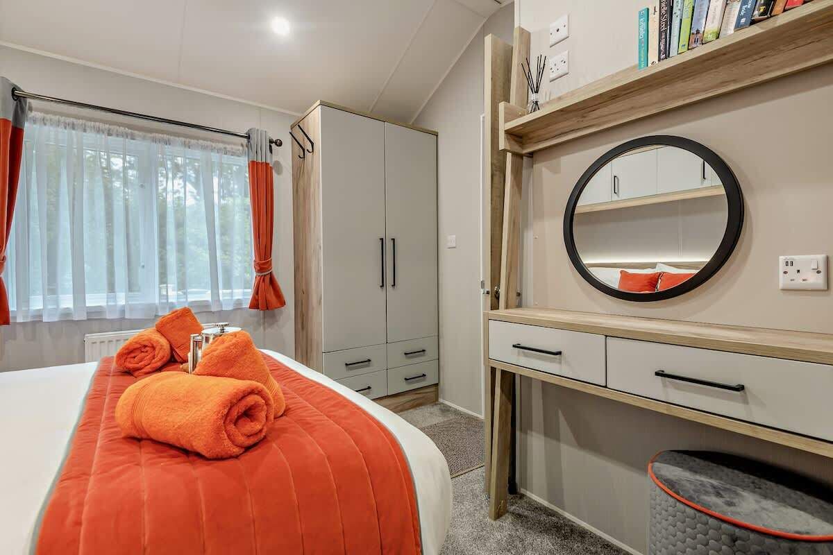 2 bedrooms, iron/ironing board, travel crib, free WiFi