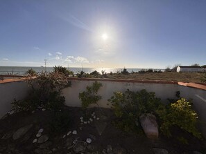 Property grounds - Cottage with Terrace and Sea View, Pets Allowed (La Tranche-sur-Mer)