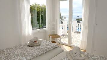 2 slaapkamers, een strijkplank/strijkijzer, wifi, beddengoed