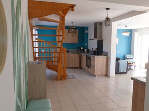 Interior - Modern house in La Tranche-sur-Mer, 6 pers, terrace, garden (La Tranche-sur-Mer)