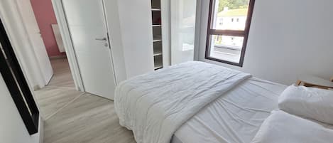 4 chambres, accĂšs au Wi-Fi (inclus)